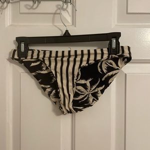 Black and Tan patterned bikini bottoms